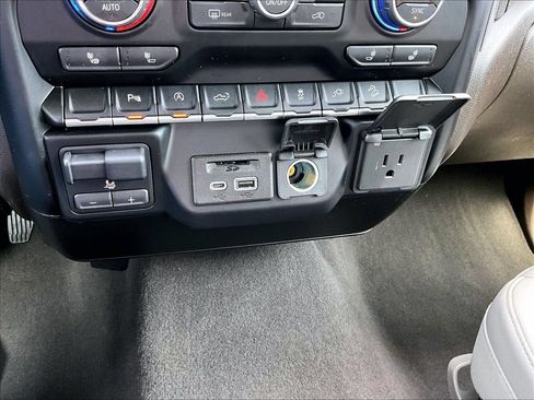 Used 2020 Chevrolet Silverado 1500 LT w/ All-Star Edition AWD/4WD image 20
