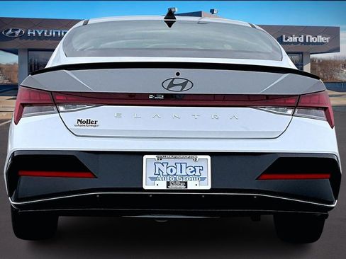 New 2026 Hyundai Elantra SEL Sport Premium image 4