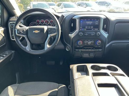 Used 2022 Chevrolet Silverado 1500 LT image 15