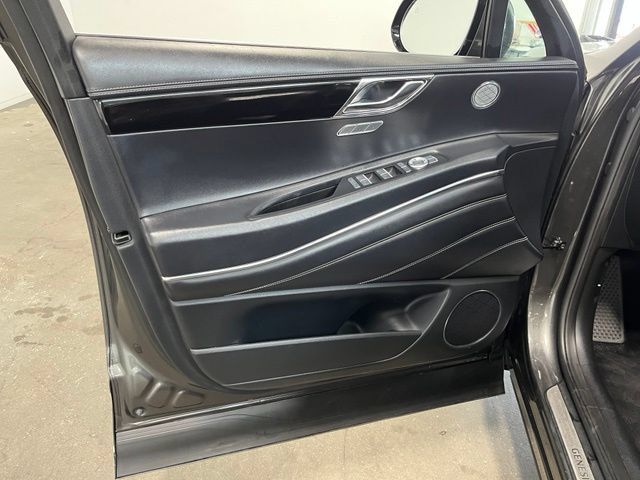 Used 2025 Genesis GV80 2.5T Standard AWD/4WD image 25