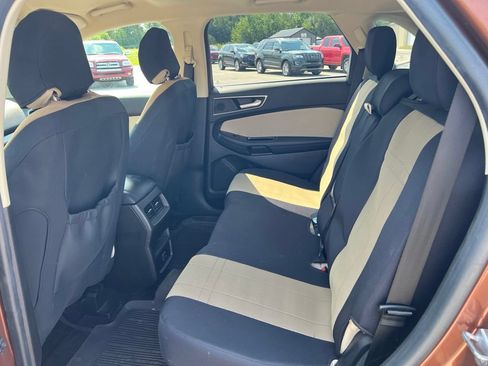 Used 2017 Ford Edge SEL w/ Cargo Accessory Package AWD/4WD image 6