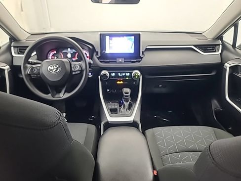 Used 2025 Toyota RAV4 XLE AWD/4WD image 22