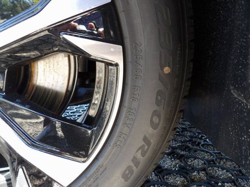 New 2026 Volvo XC60 B5 Core w/ Climate Package image 27