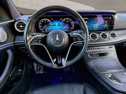 Used 2021 Mercedes-Benz E 350 Sedan w/ Premium Package image 5