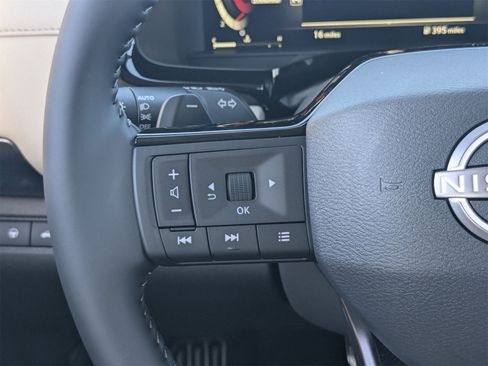 New 2026 Nissan Pathfinder SL image 24