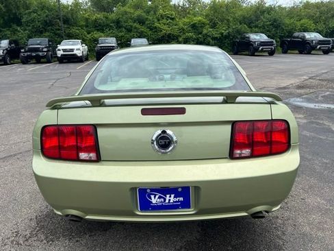 Used 2006 Ford Mustang GT RWD image 3
