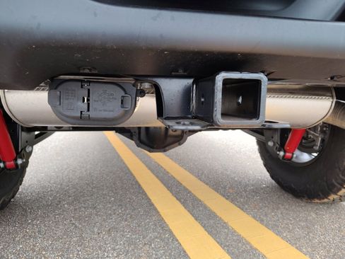 New 2025 Jeep Wrangler Unlimited Rubicon w/ Convenience Group image 9