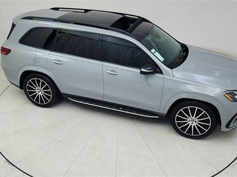 Used 2025 Mercedes-Benz GLS 450 4MATIC image 82
