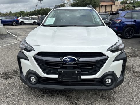 Used 2024 Subaru Outback Premium AWD/4WD image 8