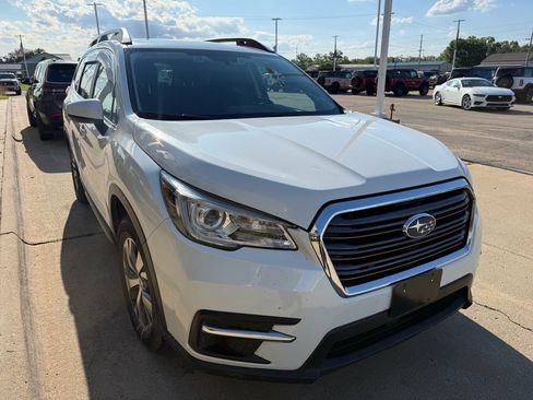 Used 2022 Subaru Ascent Premium AWD/4WD image 3