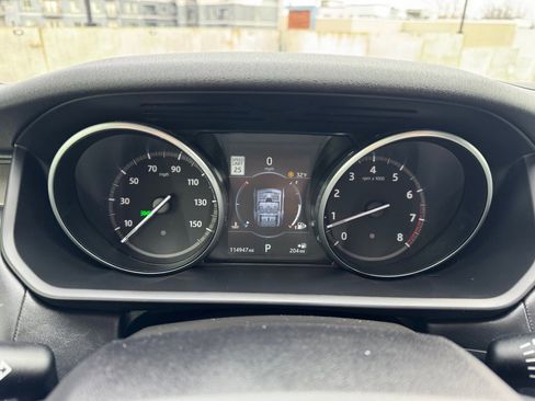 Used 2017 Land Rover Discovery HSE Luxury image 17