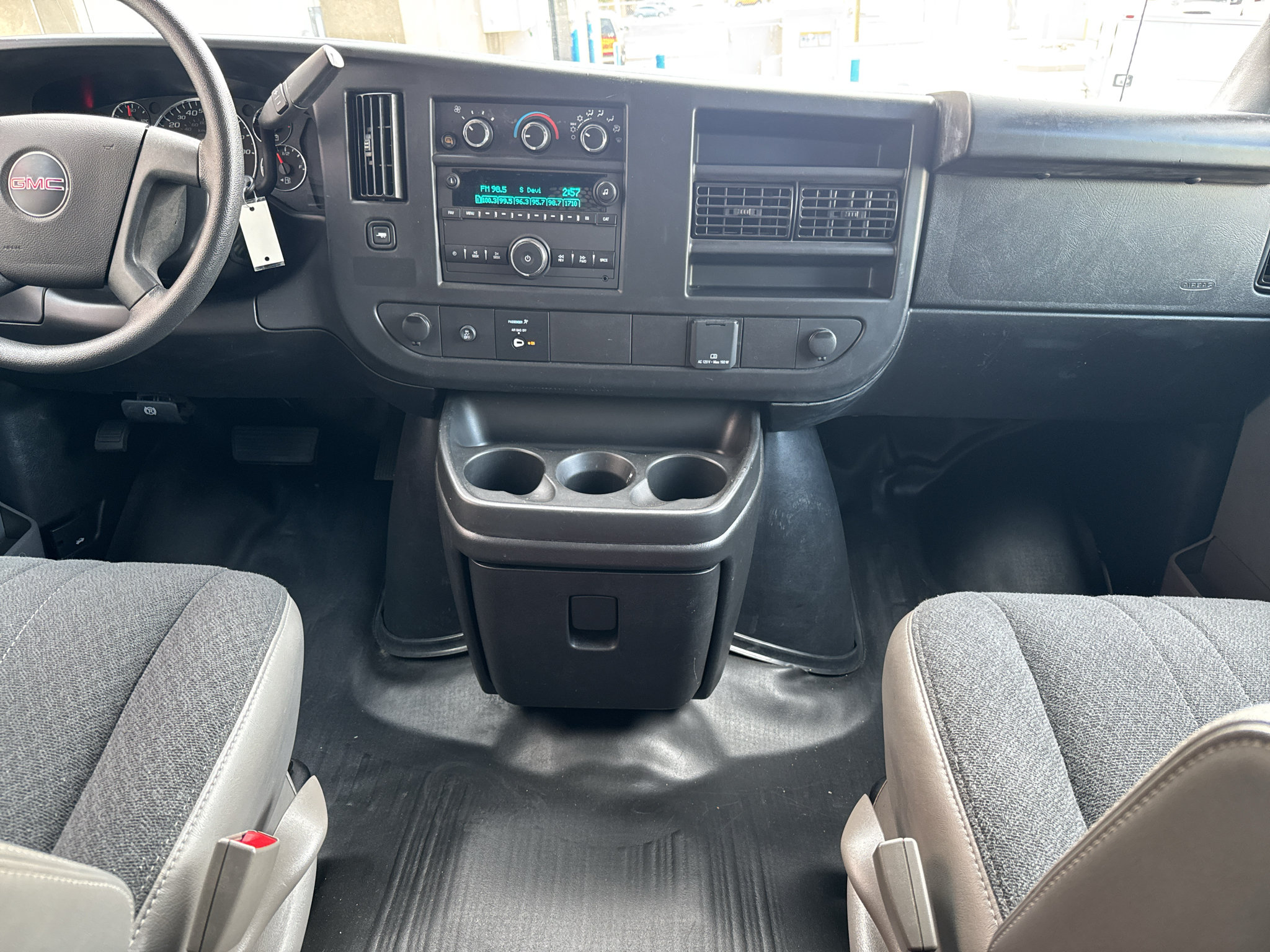 Used 2025 GMC Savana 2500 w/ Driver Convenience Package RWD image 32
