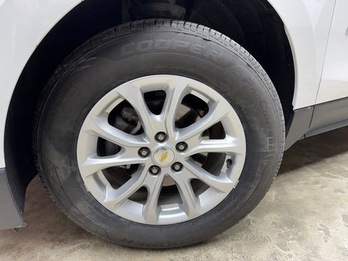 Used 2018 Chevrolet Equinox LT image 30