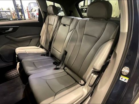 Certified 2023 Audi Q7 2.0T Premium w/ Convenience Package image 26