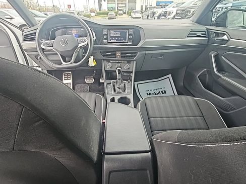 Used 2024 Volkswagen Jetta Sport image 13