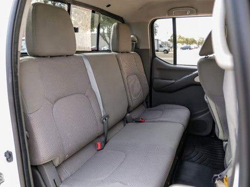 Used 2018 Nissan Frontier SV w/ Value Truck Package image 33