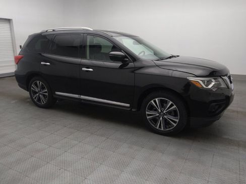 Used 2020 Nissan Pathfinder Platinum image 11
