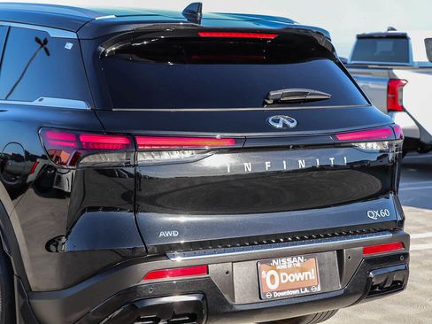 Used 2023 INFINITI QX60 Luxe w/ Cargo Package AWD/4WD image 10