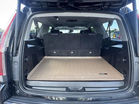 Used 2020 Cadillac Escalade ESV Luxury AWD/4WD image 37