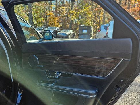 Used 2013 Jaguar XJ L Portfolio image 30