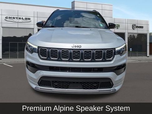 Used 2025 Jeep Compass Limited w/ Driver Assist Group I AWD/4WD image 10