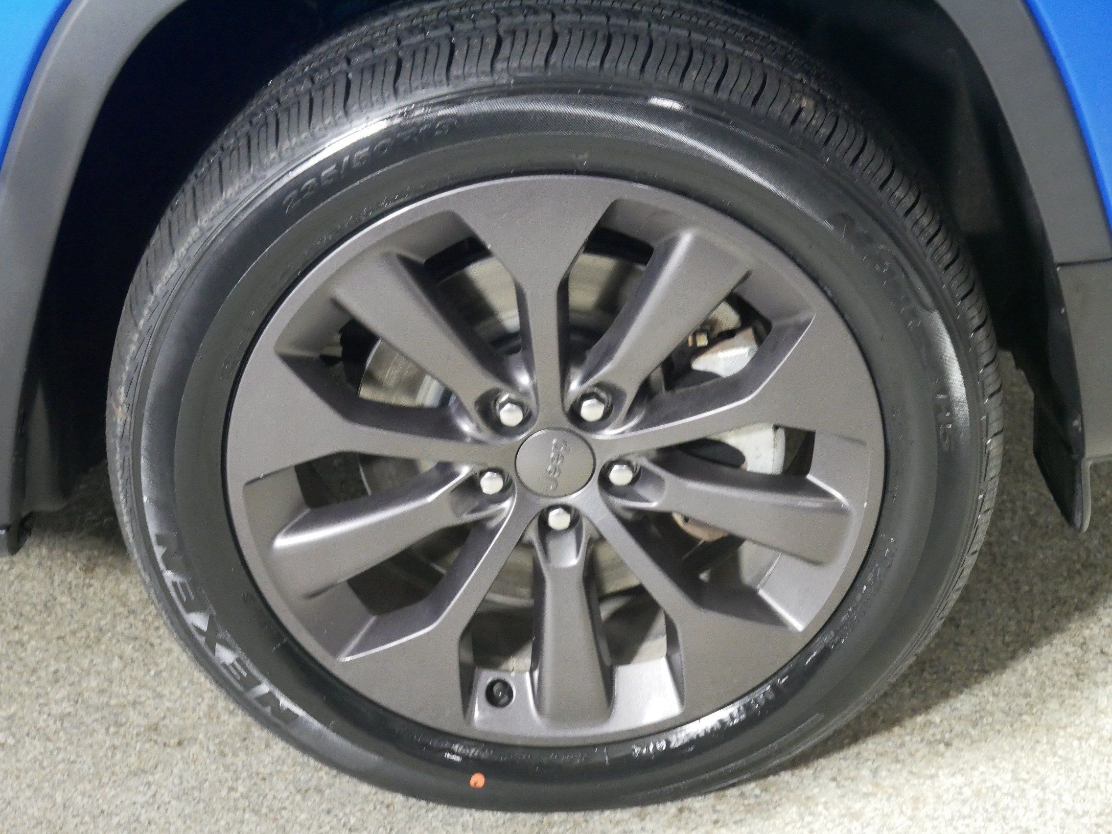 Used 2021 Jeep Cherokee Latitude Lux 80th Anniv w/ Quick Order Package 26U 80TH AWD/4WD image 15