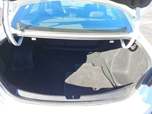 Used 2023 Chevrolet Malibu LT image 18