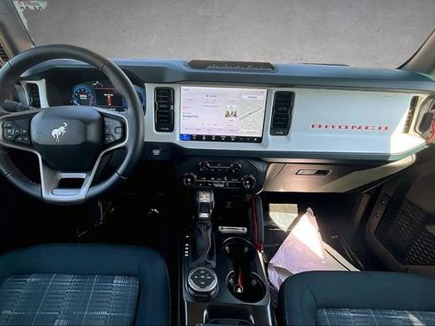 Certified 2025 Ford Bronco Heritage Edition AWD/4WD image 14