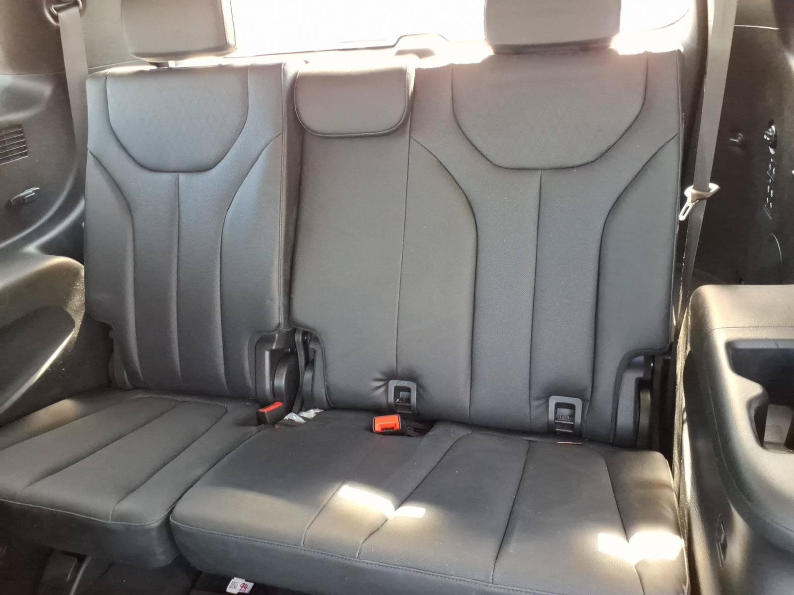 Certified 2022 Hyundai Palisade SEL w/ 8P Bench Seat Package FWD image 16