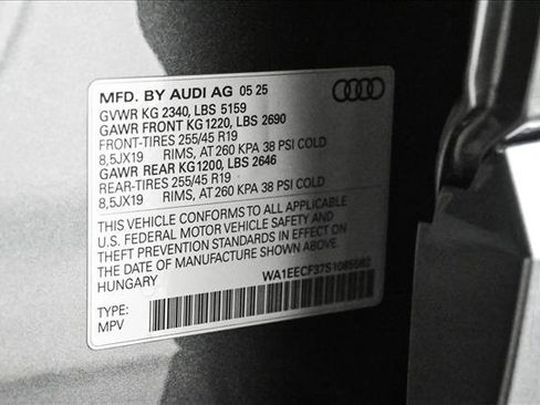 Certified 2025 Audi Q3 2.0T Premium Plus w/ Premium Plus Package image 26