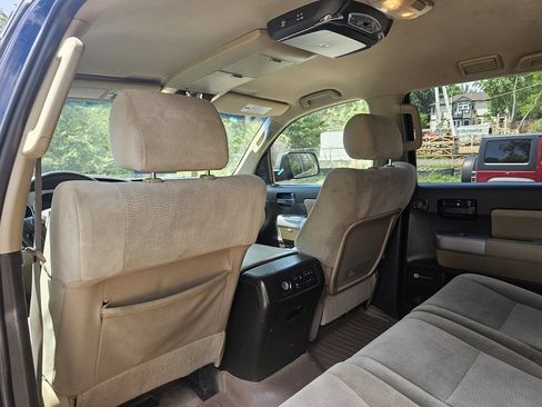 Used 2008 Toyota Sequoia SR5 AWD/4WD image 27