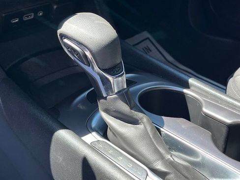 Used 2021 Chevrolet Malibu LS FWD image 23