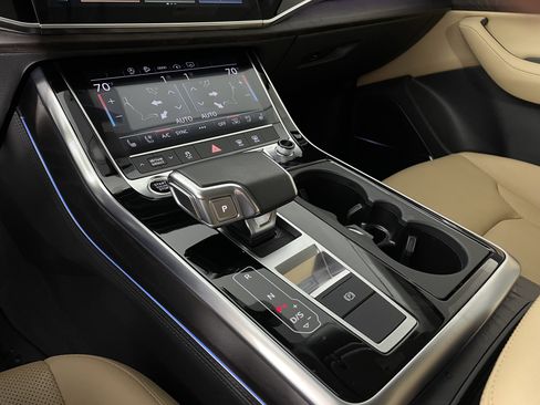 Used 2024 Audi Q7 3.0T Premium Plus image 21