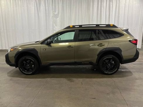 Used 2025 Subaru Outback Wilderness AWD/4WD image 7