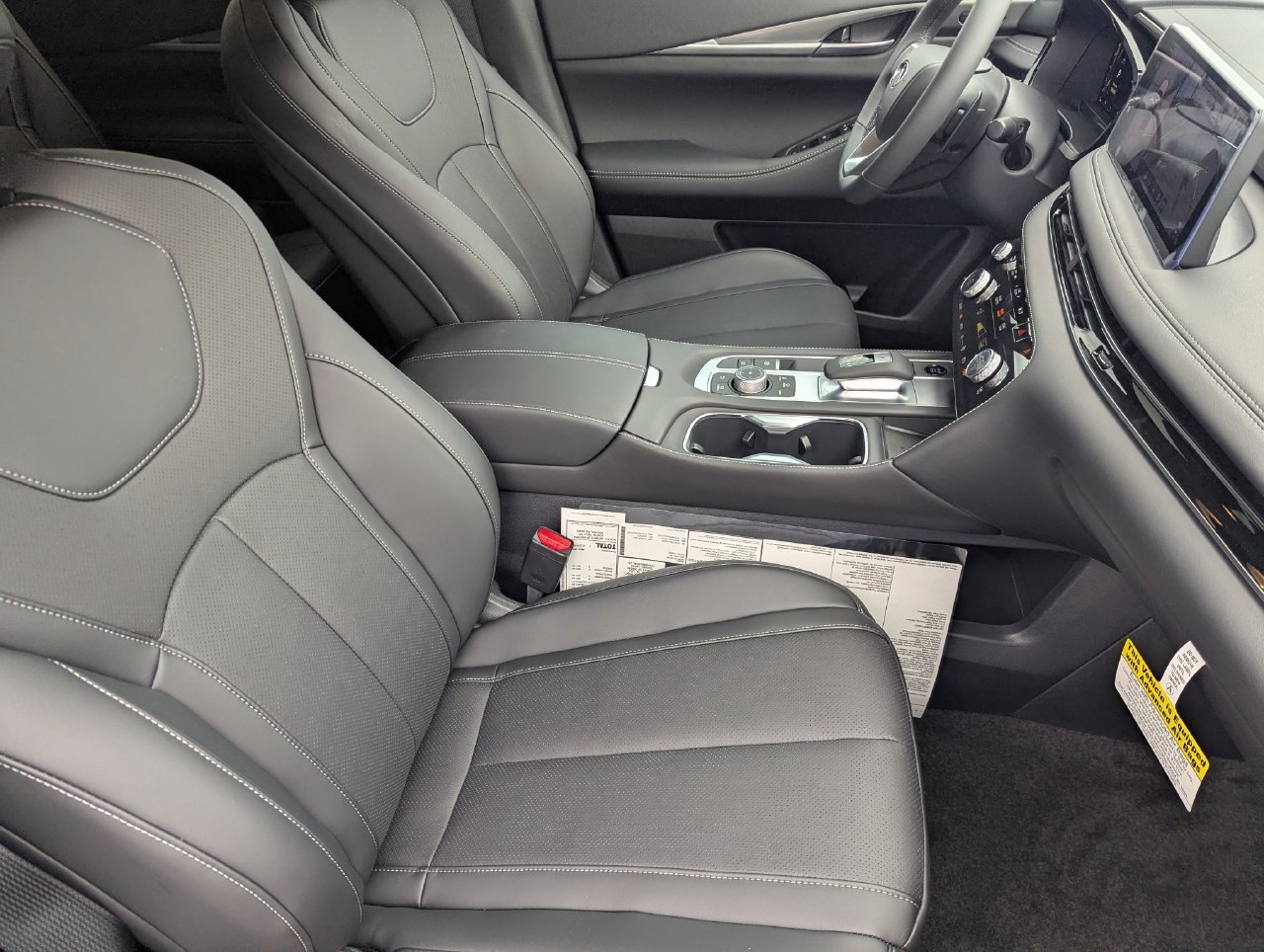 New 2027 INFINITI QX60 Luxe FWD image 33