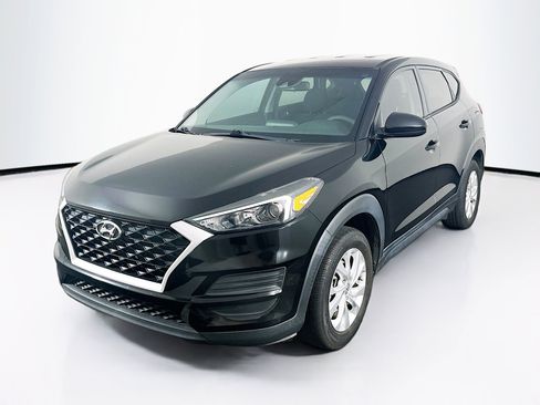 Used 2021 Hyundai Tucson SE w/ Cargo Package FWD image 3