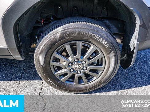 Used 2024 Toyota Land Cruiser image 17