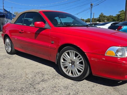 Used 2004 Volvo C70 LT image 5