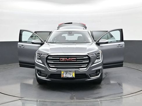 Used 2023 GMC Terrain SLT FWD image 31