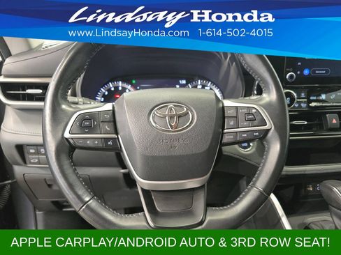 Used 2023 Toyota Highlander LE AWD/4WD image 15