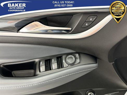 Used 2023 Buick Enclave Essence image 22