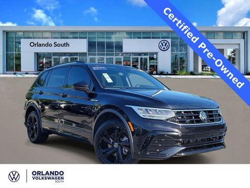 Certified 2023 Volkswagen Tiguan SE R-Line FWD image 1
