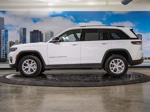 Used 2022 Jeep Grand Cherokee Limited image 6
