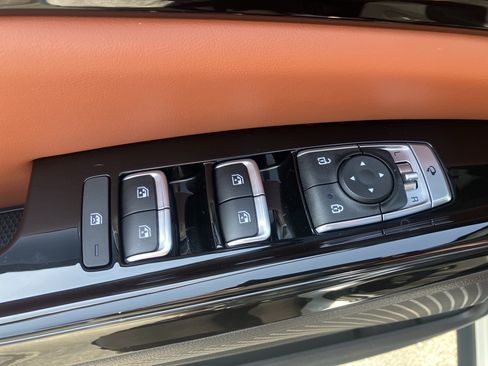 Used 2024 Kia Carnival SX FWD image 18
