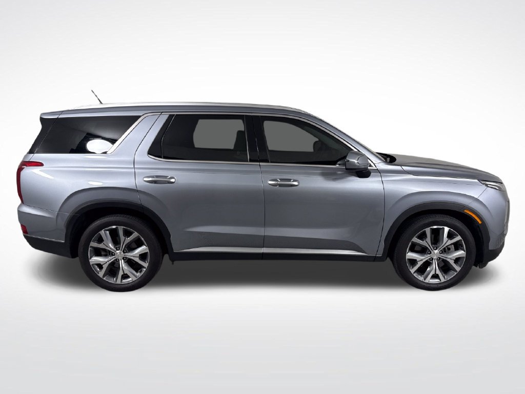 Used 2020 Hyundai Palisade SEL FWD image 2