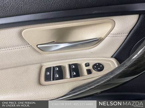 Used 2017 BMW 320i Sedan RWD image 18