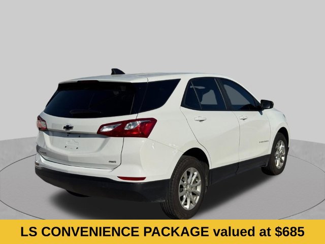 Used 2021 Chevrolet Equinox LS w/ LS Convenience Package AWD/4WD image 3