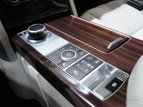 Used 2014 Land Rover Range Rover Supercharged image 55