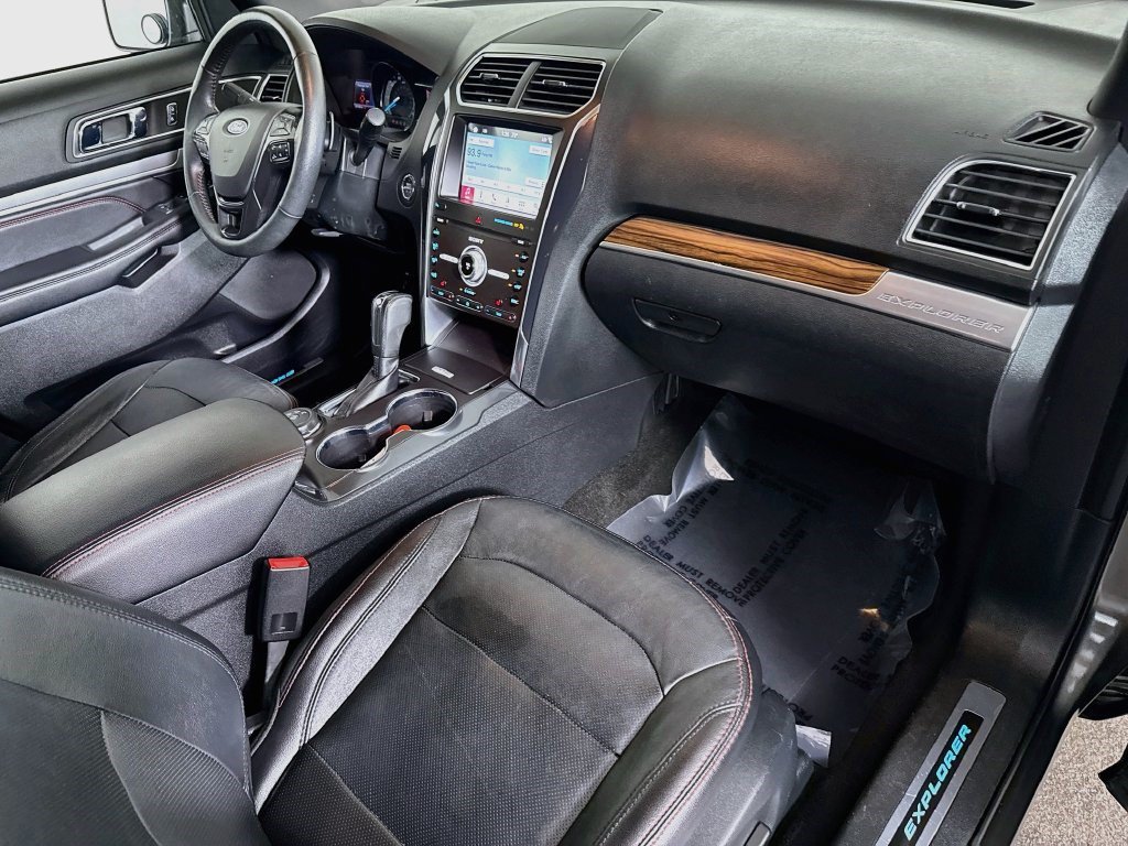 Used 2019 Ford Explorer Sport AWD/4WD image 29