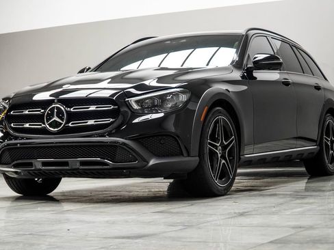 Used 2022 Mercedes-Benz E 450 4MATIC All-Terrain Wagon w/ Driver Assistance Package image 8